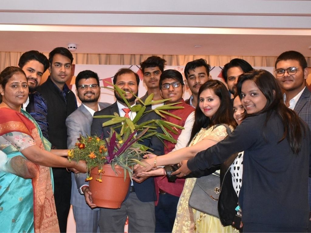 Group photo of people celebrating at an event